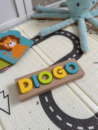 Puzzle montessori com nome personalizado