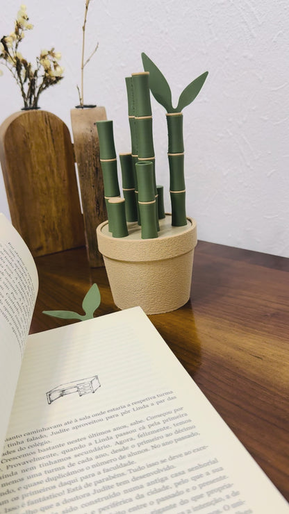 Bambooks - Vaso decorativo com marcadores de livros